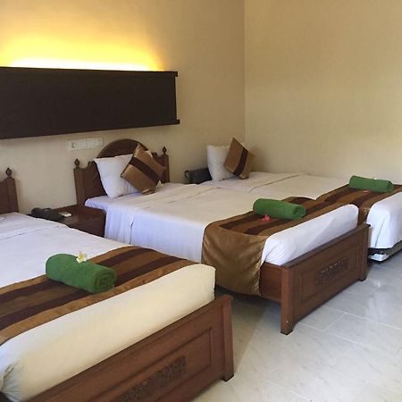 Bakung Beach Resort Kuta Lombok Exterior foto