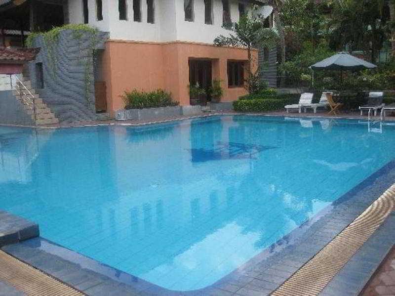 Bakung Beach Resort Kuta Lombok Exterior foto