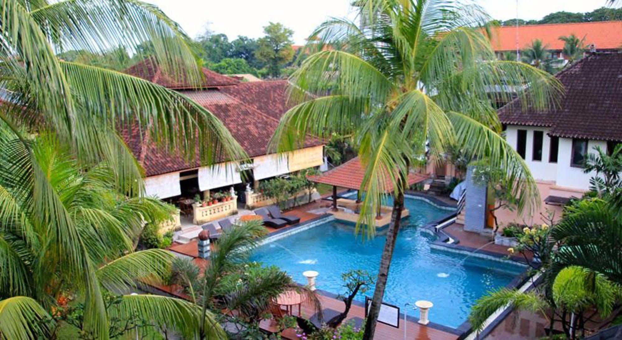 Bakung Beach Resort Kuta Lombok Exterior foto