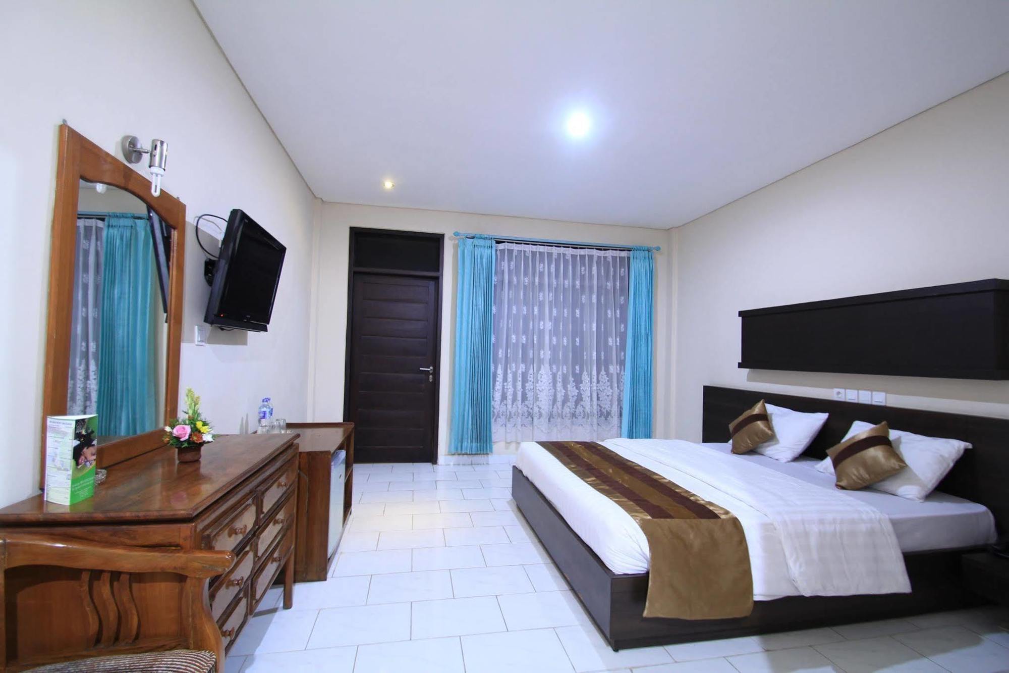 Bakung Beach Resort Kuta Lombok Exterior foto