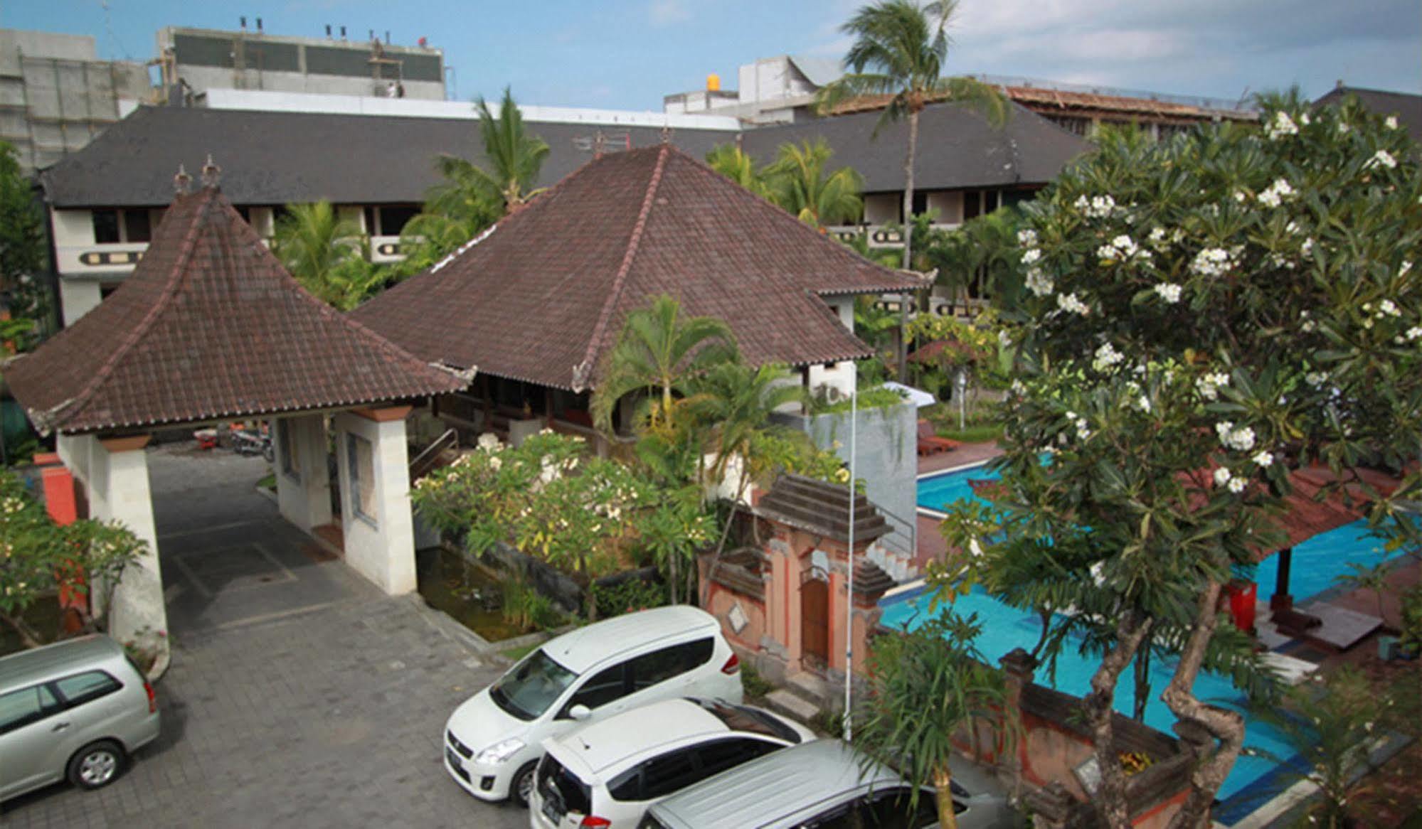 Bakung Beach Resort Kuta Lombok Exterior foto